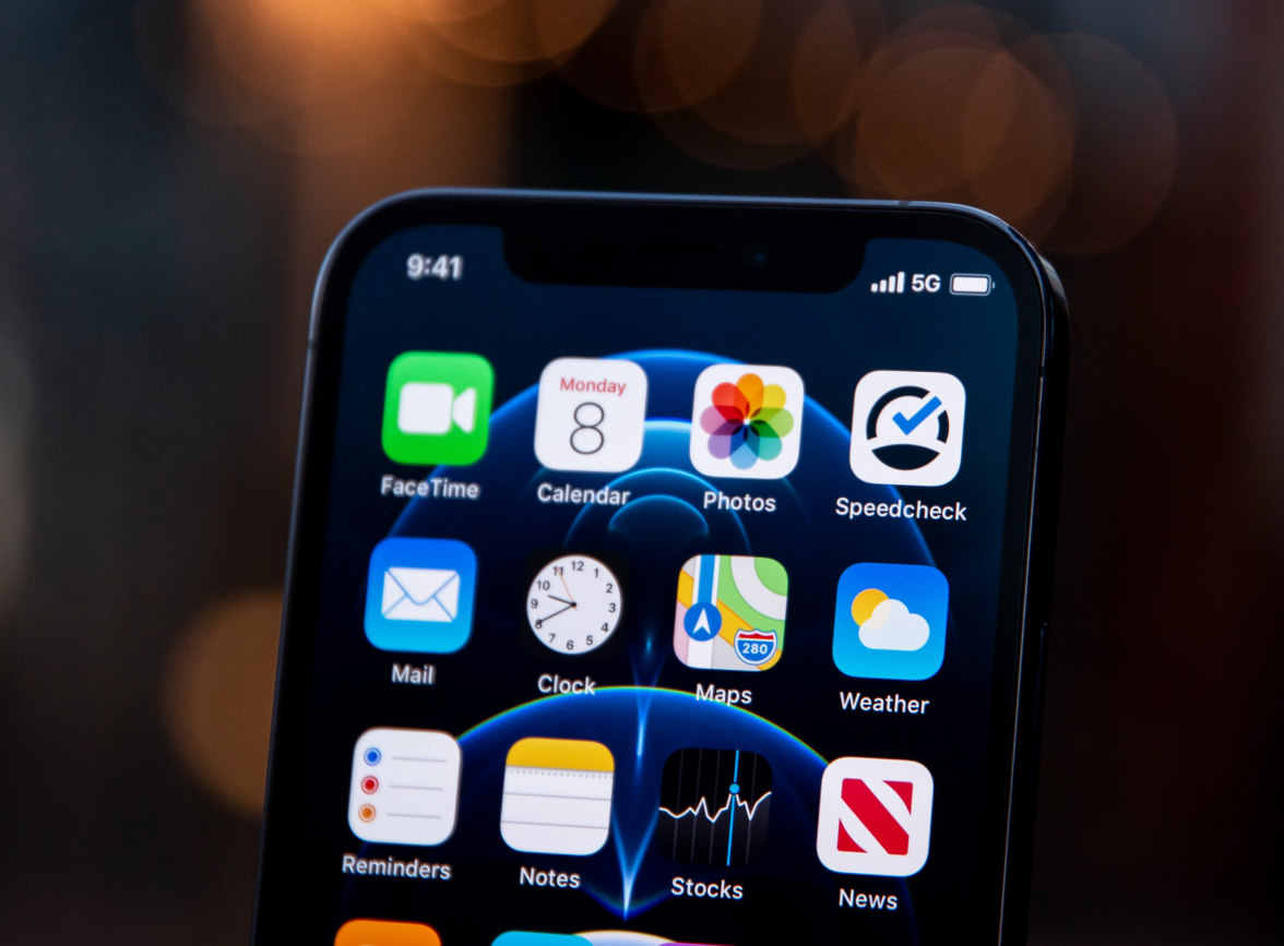 石柱苹果手机维修分享为什么 iPhone 12 在冬季会自动关机 